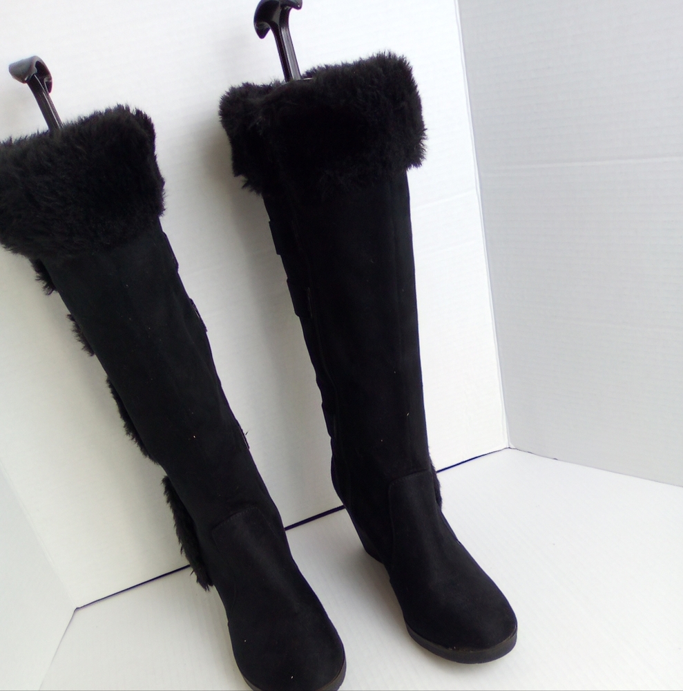 CANYON RIVER BLUESBlack Fur-Lined Women's Boots 7